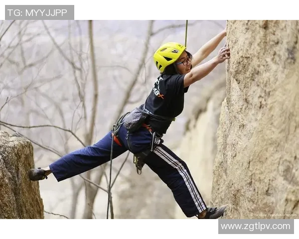 武汉攀岩队的力量变革引发热议攀岩运动的新风潮与发展潜力 武汉攀岩队的力量变革引发热议攀岩运动的新风潮与发展潜力